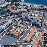 Sun And Townhouse El Duque Будинок відпочинку