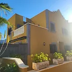 Cozy Townhouse In *