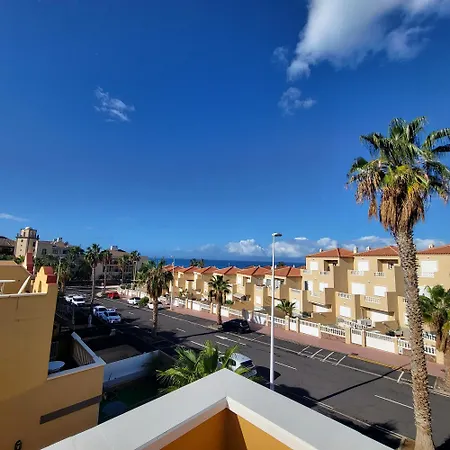 Sun And Townhouse El Duque Dom wakacyjny