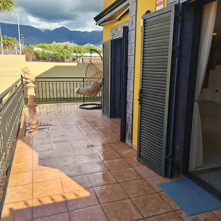 Sun And Townhouse El Duque Dom wakacyjny *