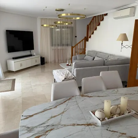 Casa vacanze Cozy Townhouse In