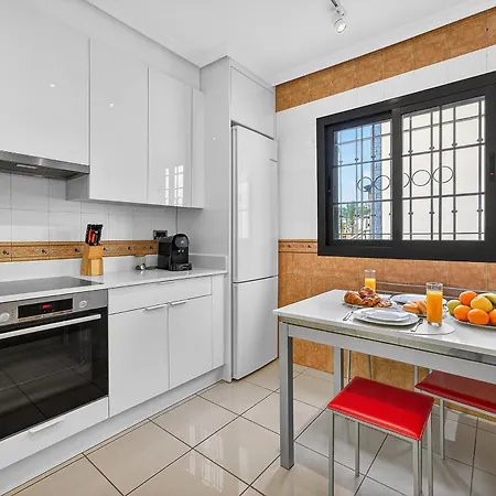 Cozy Townhouse In Costa Adeje (Tenerife)