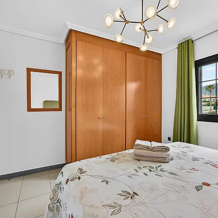 Cozy Townhouse In * Costa Adeje (Tenerife)