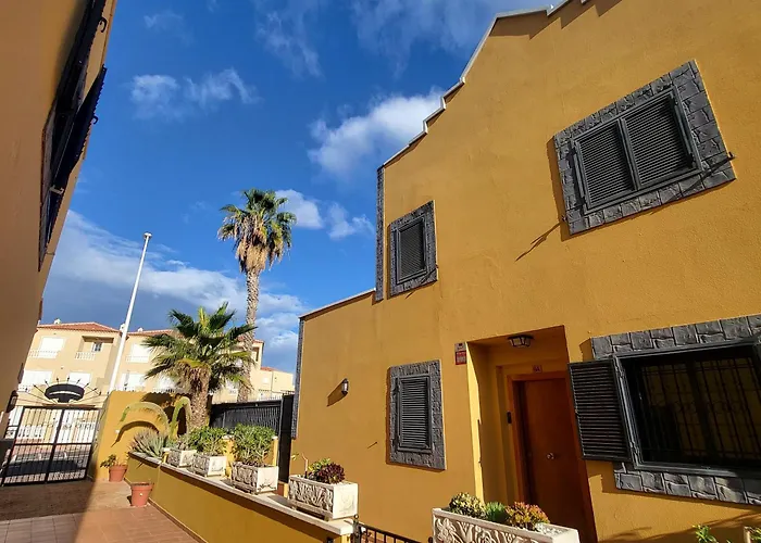 Sun And Townhouse El Duque * Адехе